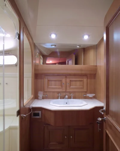 Bathroom Cabinets Montreal